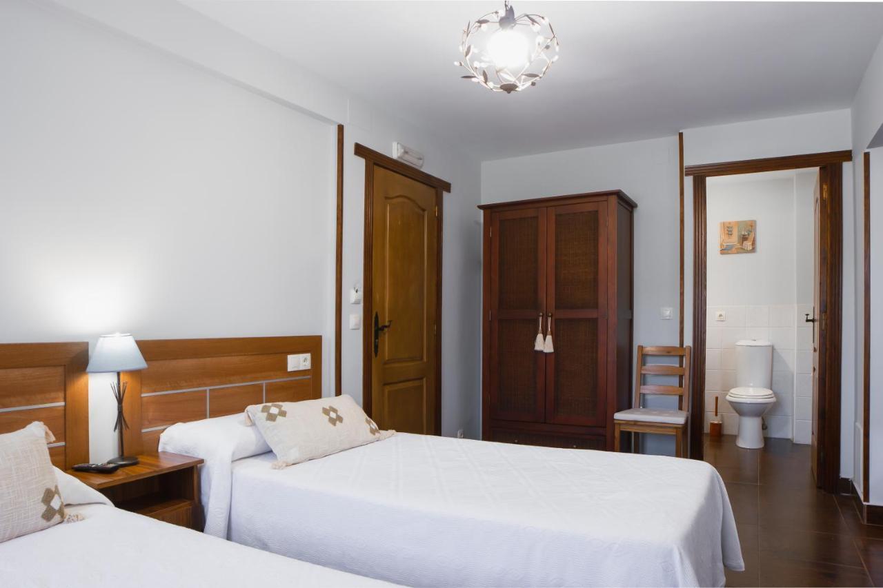 La Posada De Ojebar Rustica Расинес Экстерьер фото